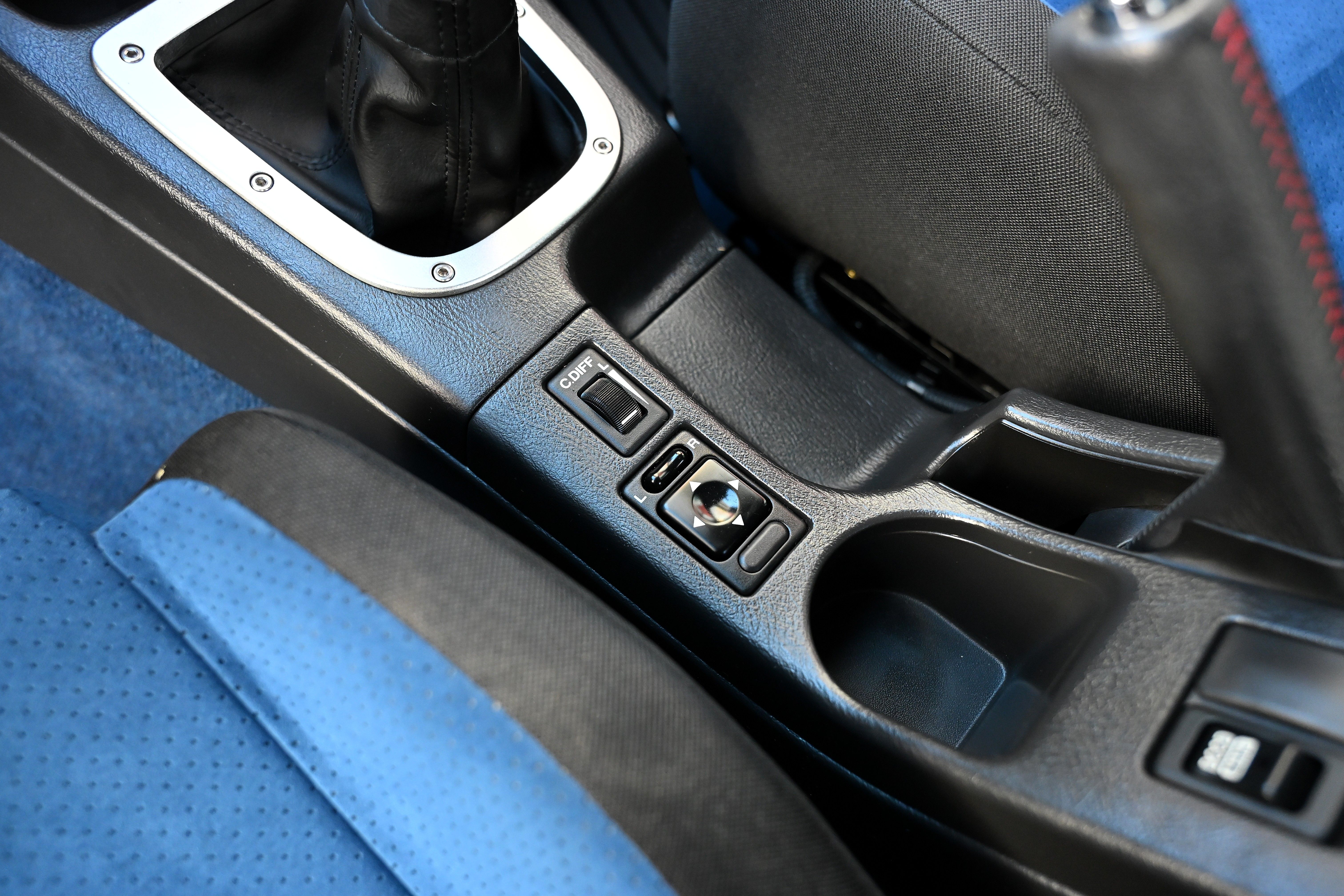Used 2004 Subaru Impreza WRX STI AWD/4WD image 26