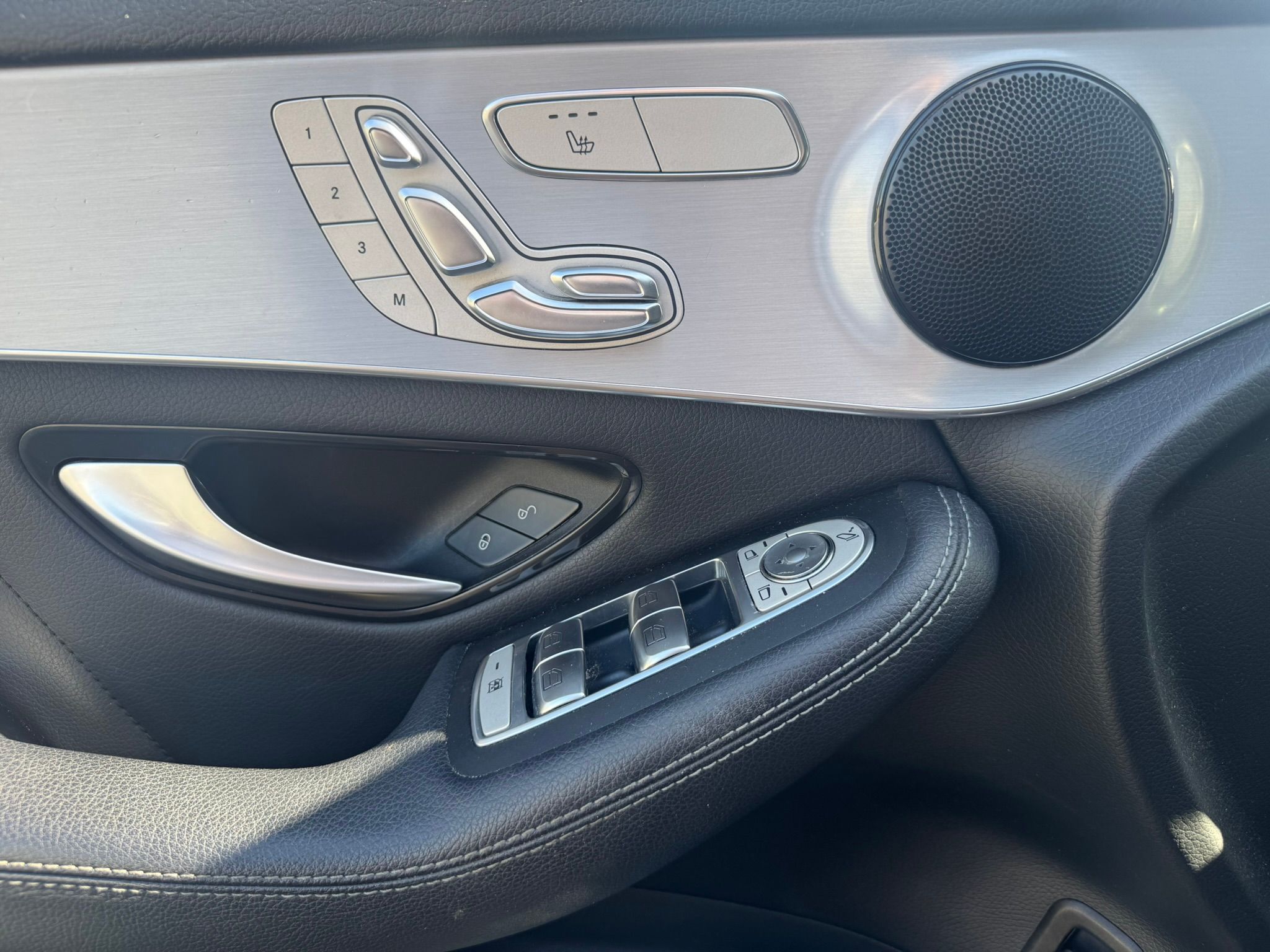 Used 2019 Mercedes-Benz GLC 300 image 22
