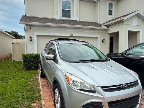 Used 2016 Ford Escape SE FWD image 13