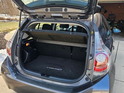 Used 2012 Toyota Prius C Three image 12