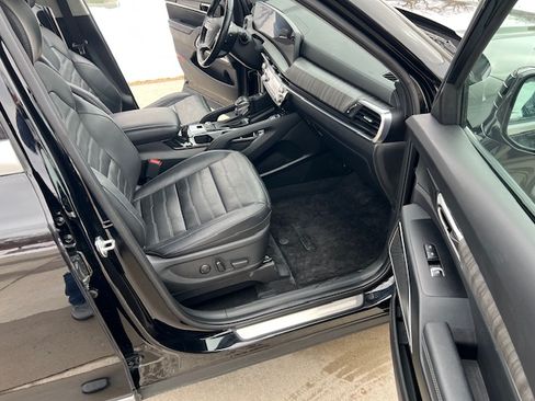 Used 2024 Kia Telluride SX Prestige w/ Towing Package image 12