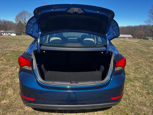 Used 2016 Hyundai Elantra Value Edition image 8