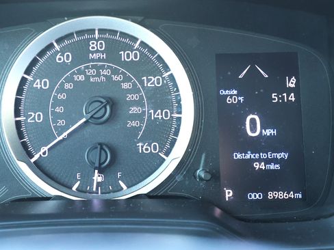 Used 2020 Toyota Corolla LE w/ Carpet Mat Package (TMS) image 5