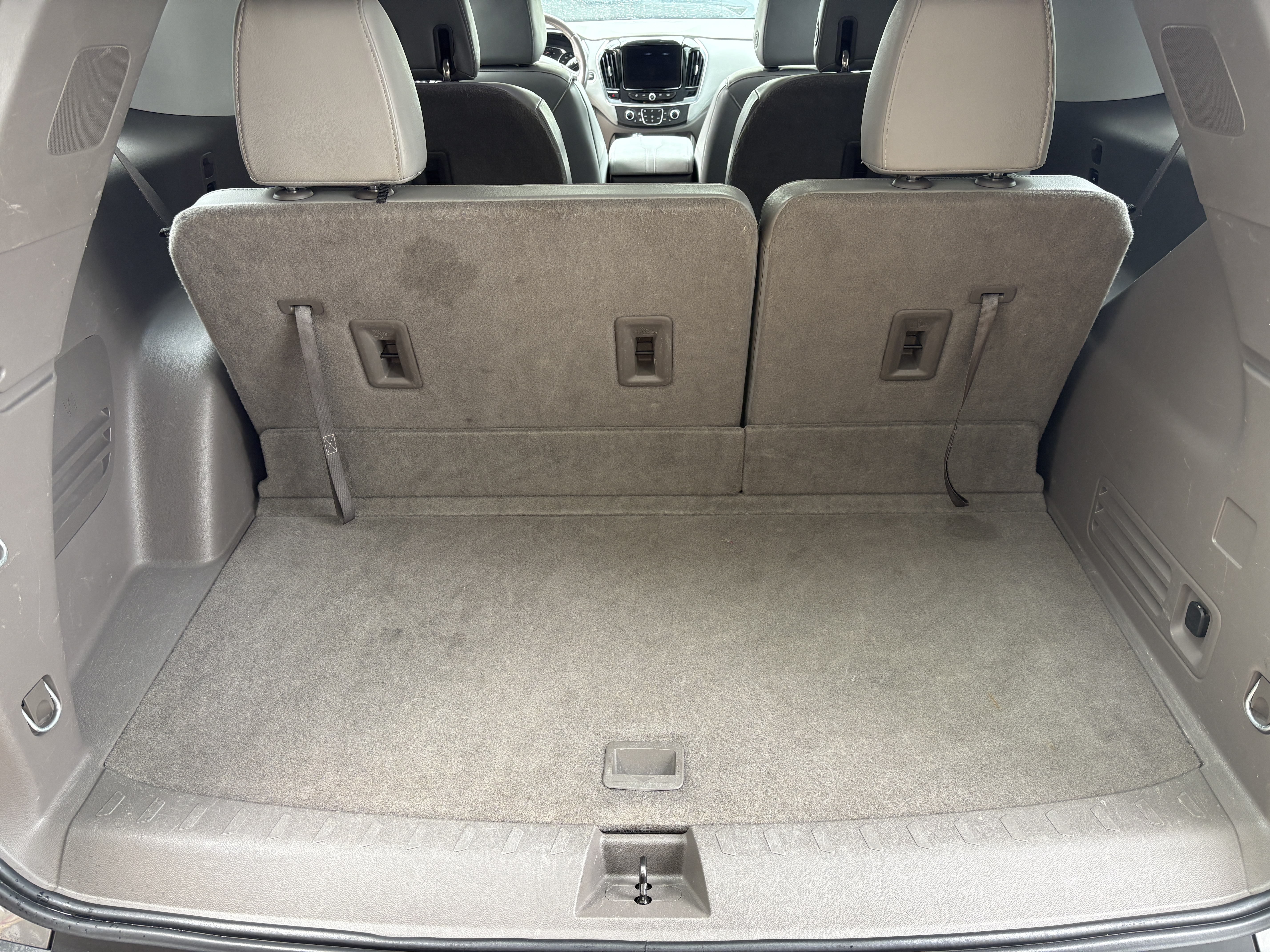 Used 2018 Chevrolet Traverse LT FWD image 23