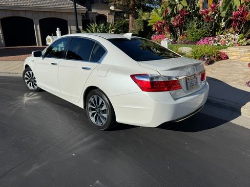 Used 2014 Honda Accord EX-L image 8