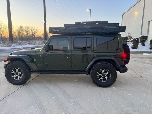 Used 2021 Jeep Wrangler Unlimited Rubicon AWD/4WD image 6