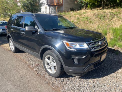 Used 2018 Ford Explorer 4WD image 1