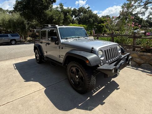 Used 2014 Jeep Wrangler Unlimited Sport w/ Quick Order Package 24S AWD/4WD image 1