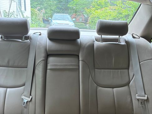 Used 2003 Toyota Avalon XLS FWD image 9
