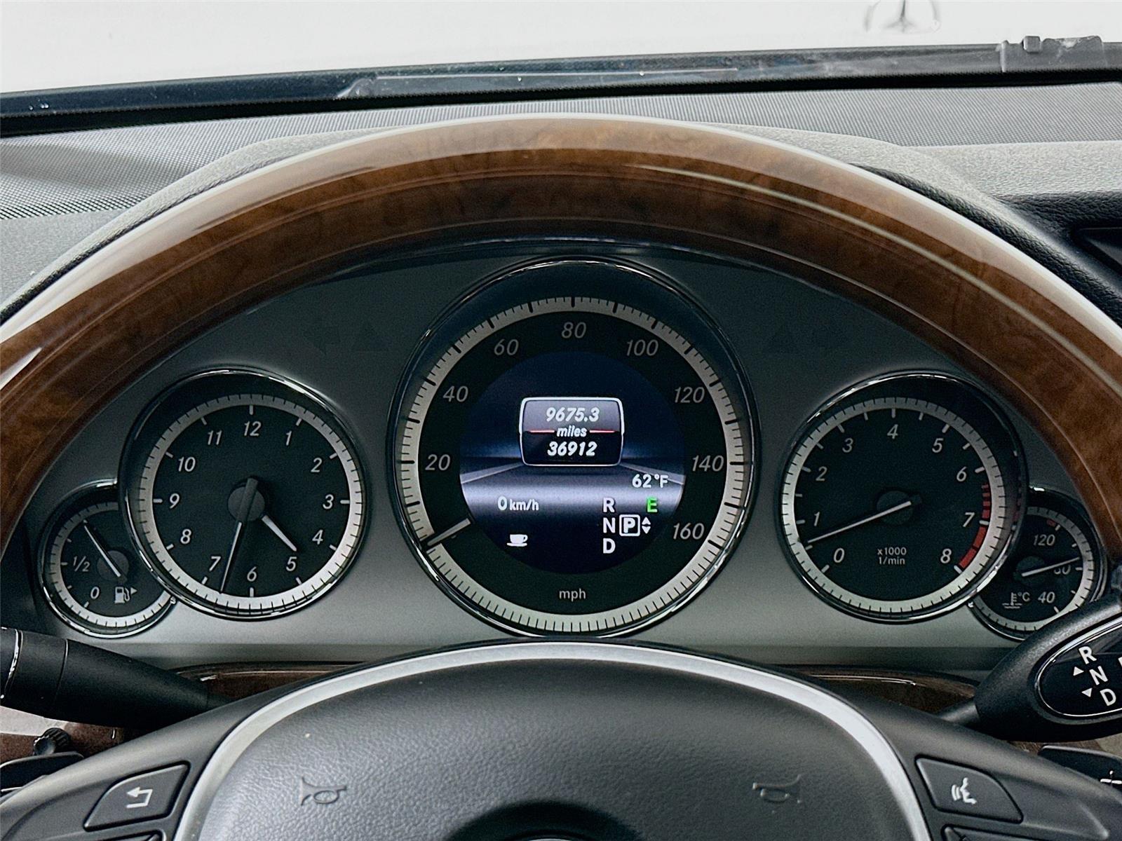 Used 2013 Mercedes-Benz E 350 4MATIC Sedan image 18