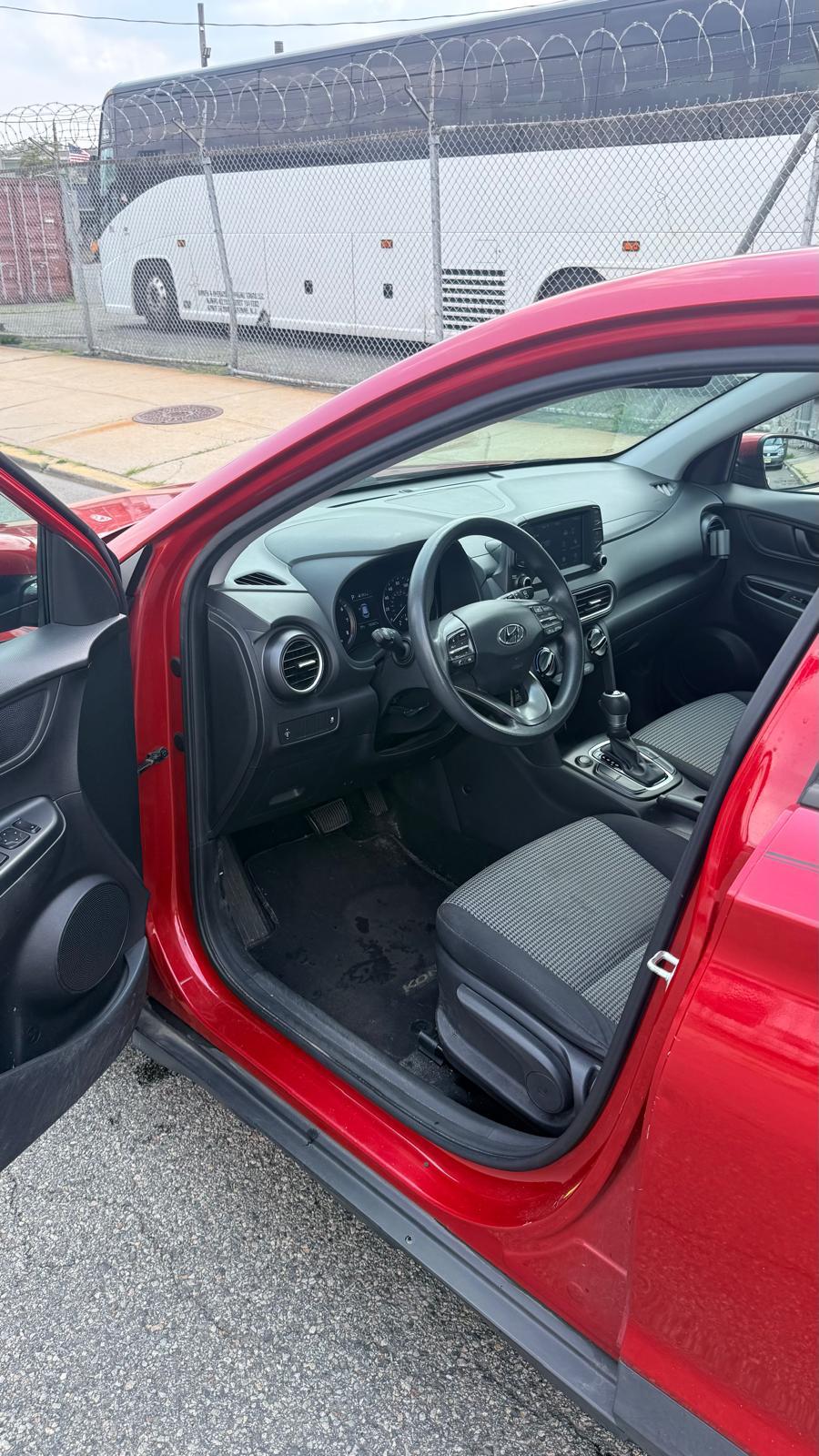Used 2018 Hyundai Kona SE FWD image 4