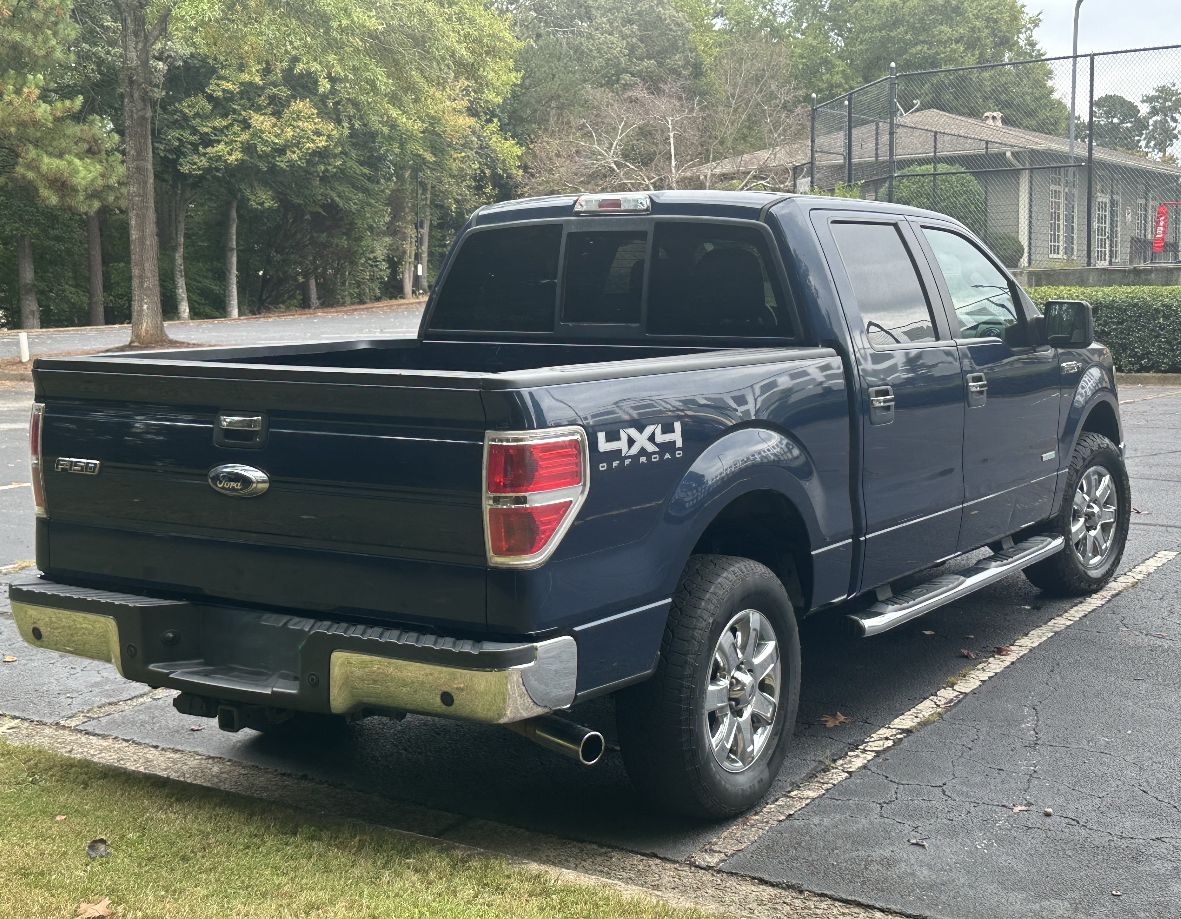 Used 2013 Ford F150 XLT w/ Luxury Equipment Group AWD/4WD image 4