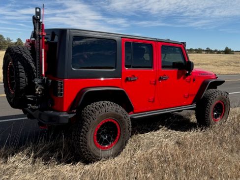 Used 2016 Jeep Wrangler Unlimited Rubicon image 8