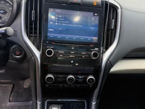 Used 2020 Subaru Ascent Limited w/ Technology Package image 12