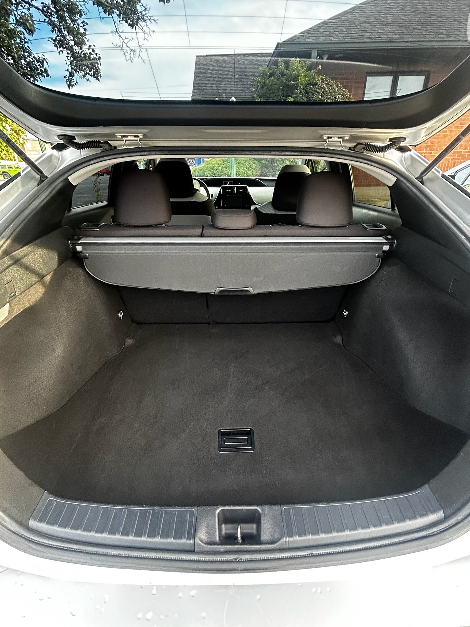Used 2018 Toyota Prius Two FWD image 16