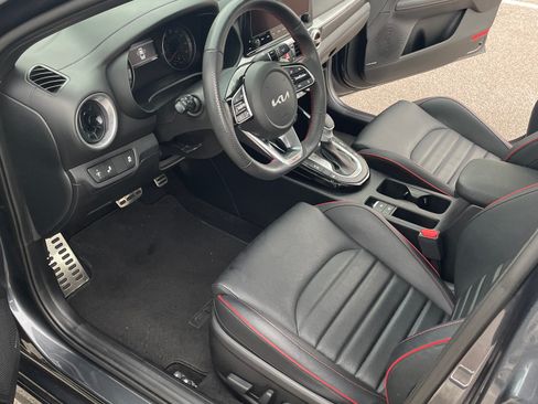 Used 2023 Kia Forte GT w/ GT2 Package image 11