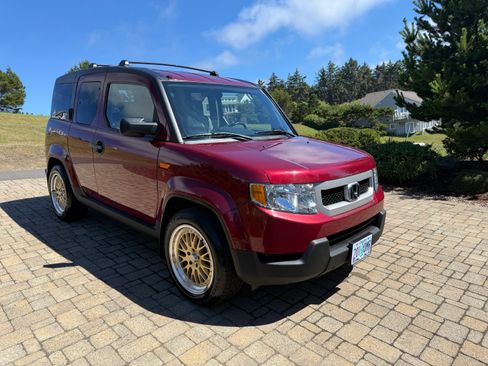 Used 2011 Honda Element EX image 18
