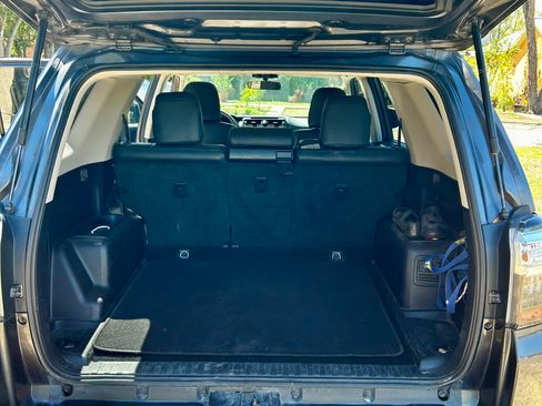 Used 2014 Toyota 4Runner Trail image 9