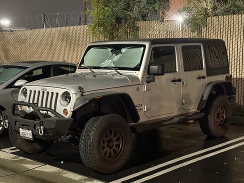 Used 2010 Jeep Wrangler Unlimited Sport AWD/4WD image 4