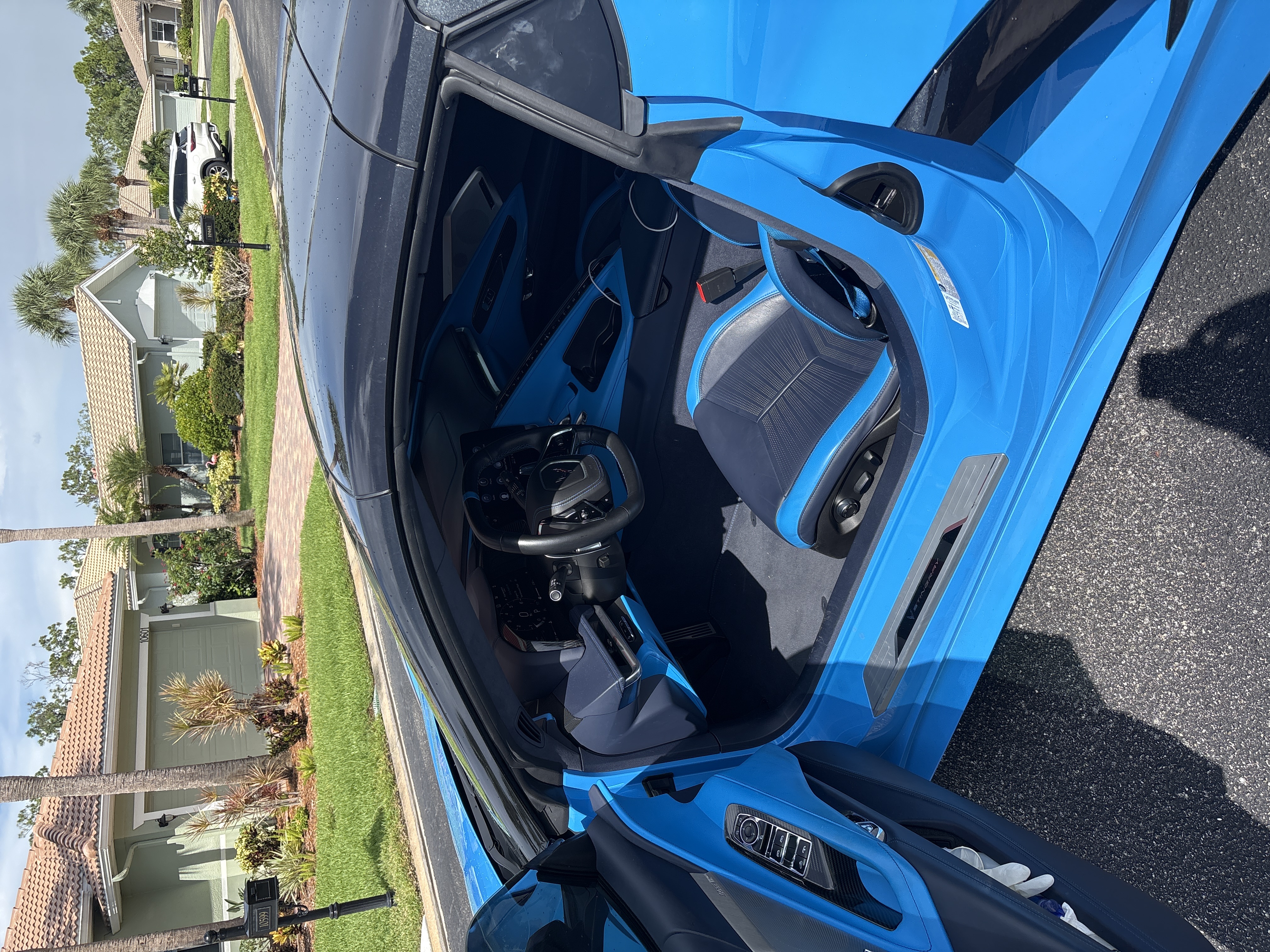 Used 2021 Chevrolet Corvette Stingray Premium Conv w/ Z51 Performance Package RWD image 6