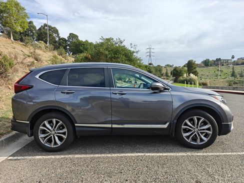 Used 2022 Honda CR-V Touring image 6