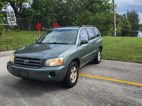 Used 2005 Toyota Highlander 2WD image 6
