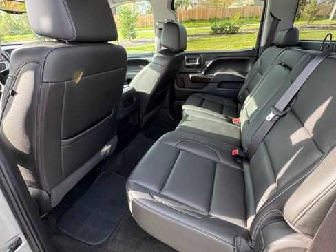 Used 2017 GMC Sierra 1500 SLT w/ SLT Premium Package image 8