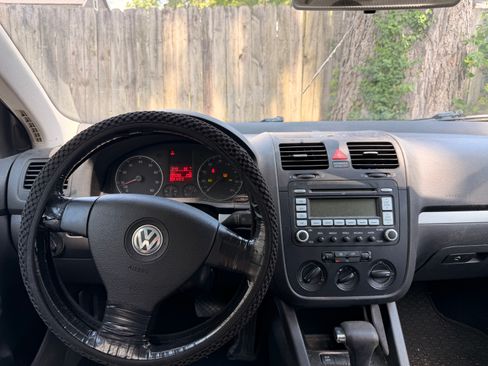 Used 2009 Volkswagen Jetta SE FWD image 10