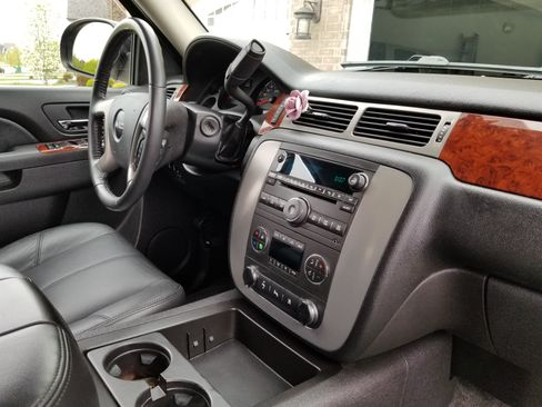 Used 2011 GMC Yukon SLT AWD/4WD image 12
