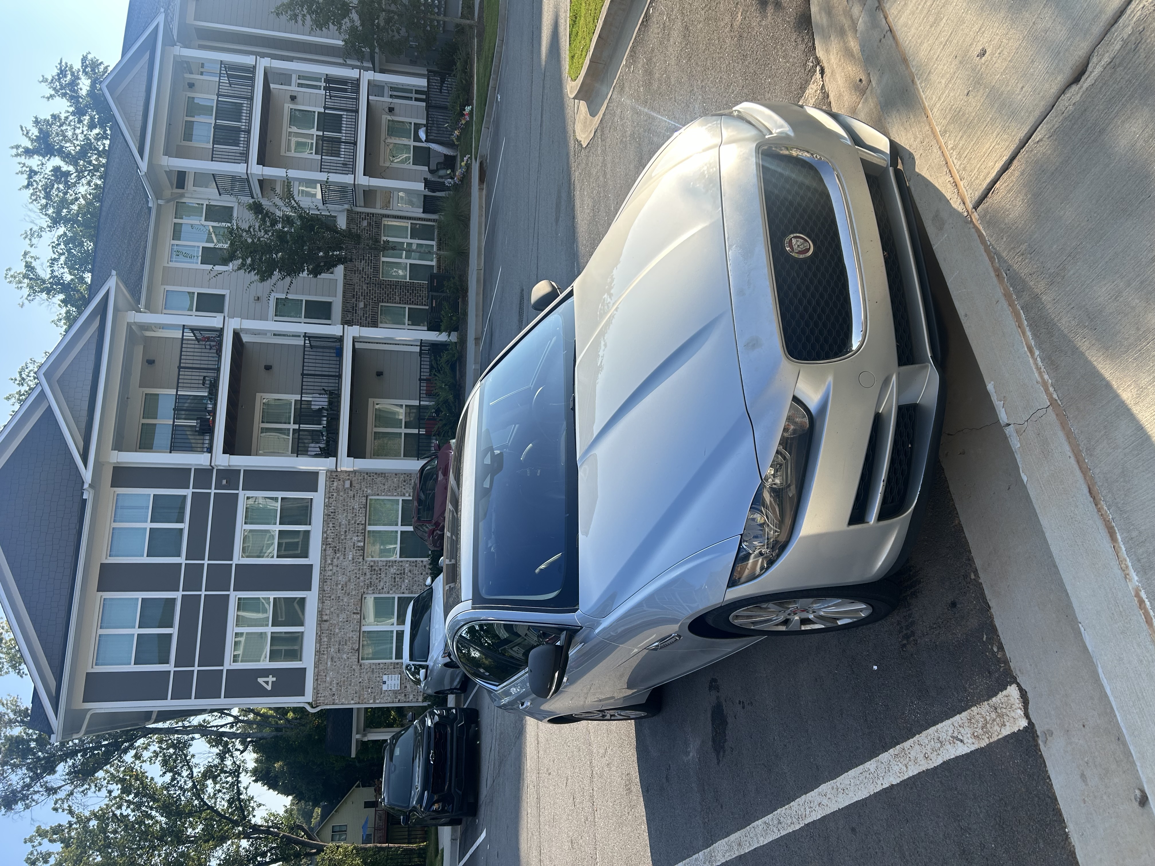 Used 2019 Jaguar XE RWD image 1