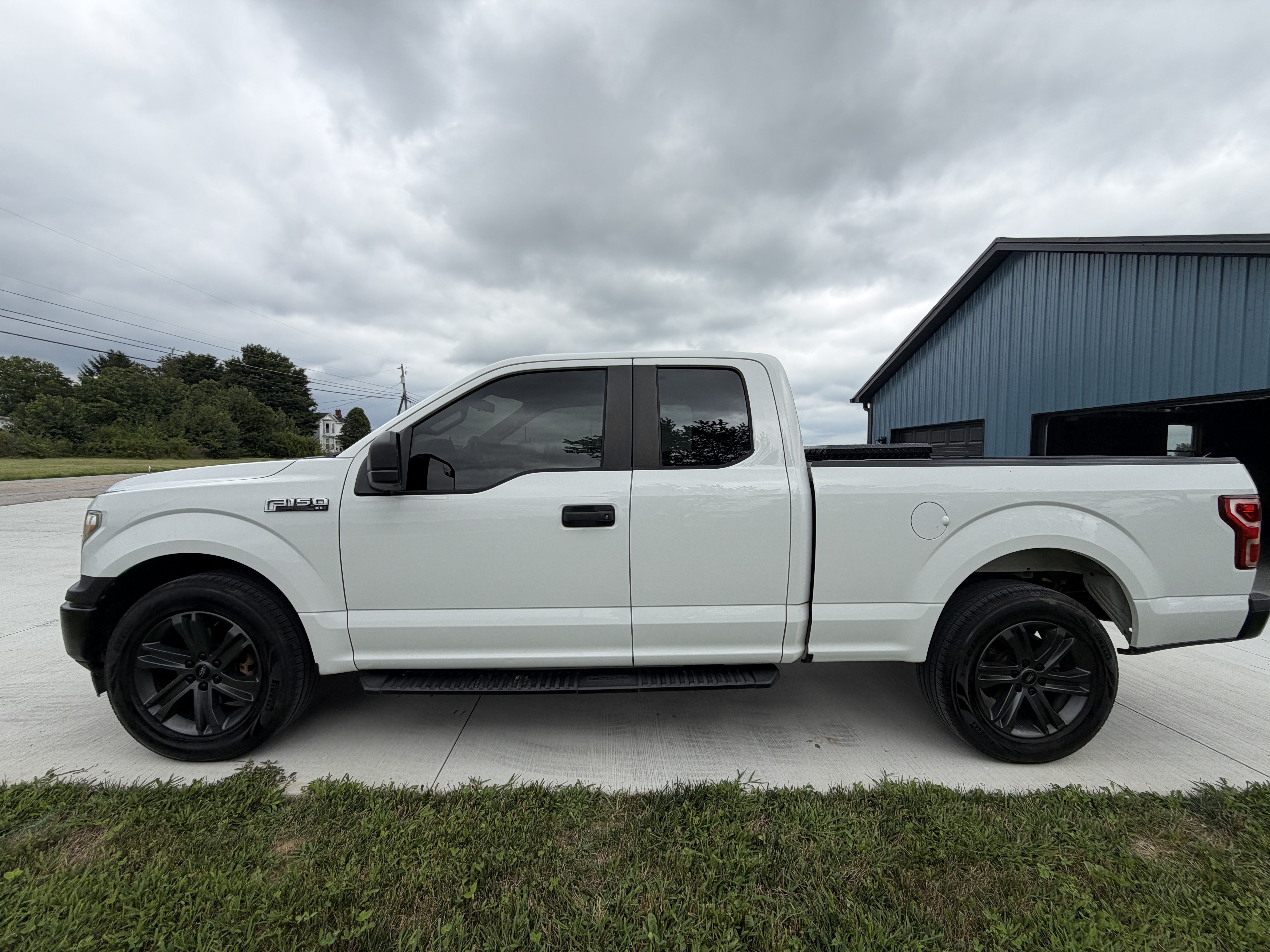 Used 2018 Ford F150 XL w/ Equipment Group 101A Mid AWD/4WD image 4