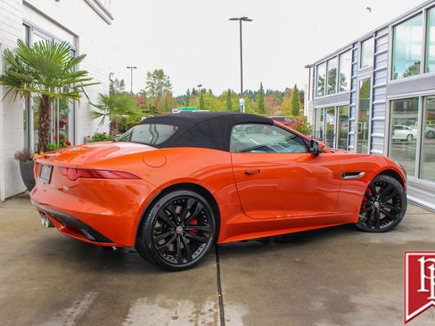 Used 2014 Jaguar F-TYPE S RWD image 5