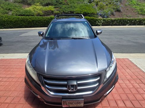 Used 2015 Honda Crosstour EX-L image 1