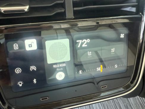 Used 2023 Rivian R1T Adventure AWD/4WD image 21