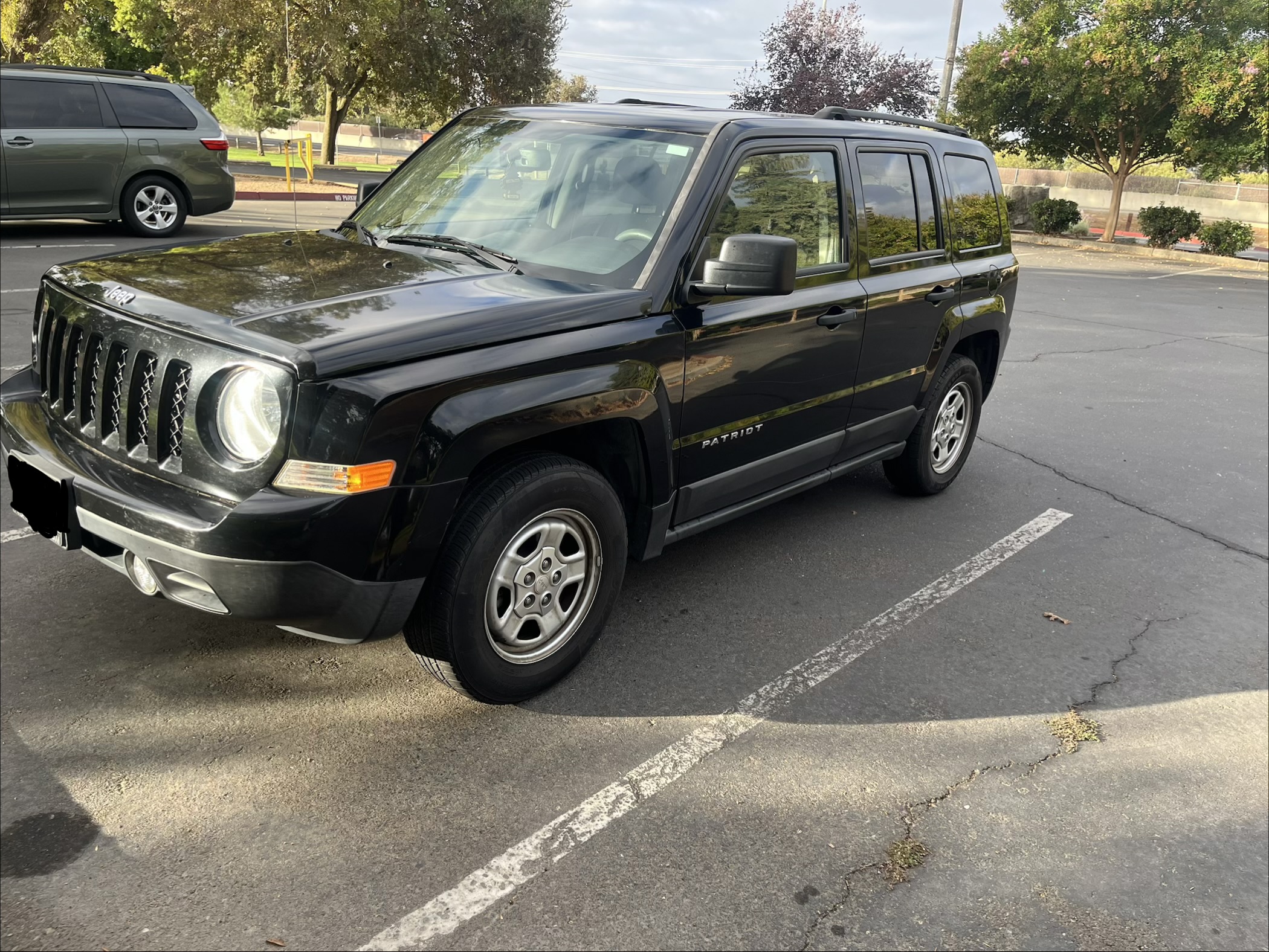 Used 2016 Jeep Patriot Sport FWD image 9