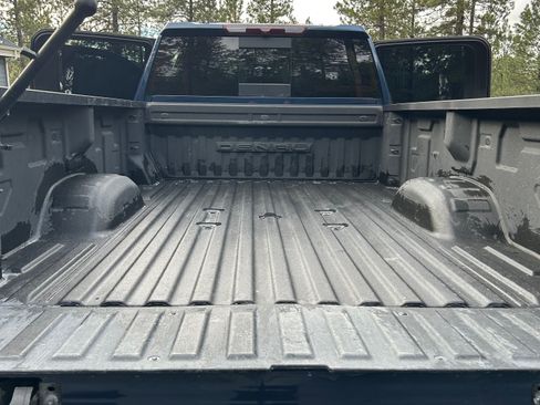 Used 2021 GMC Sierra 2500 Denali image 6