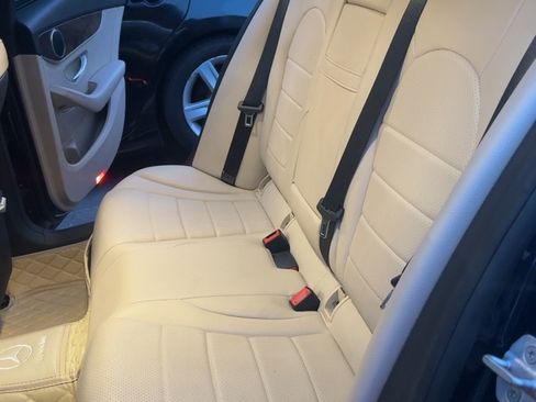 Used 2015 Mercedes-Benz C 300 Sedan image 10