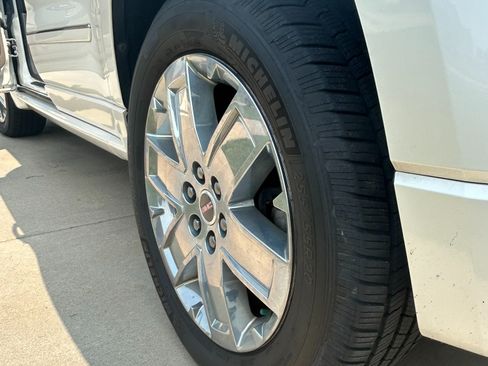 Used 2013 GMC Acadia Denali AWD/4WD image 26