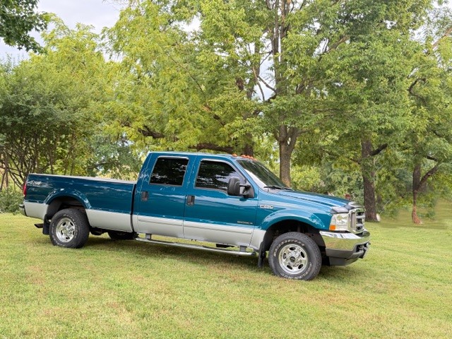 Used 2002 Ford F250 4x4 Crew Cab Super Duty image 2