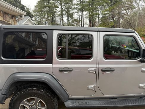 Used 2020 Jeep Wrangler Unlimited Sport image 1