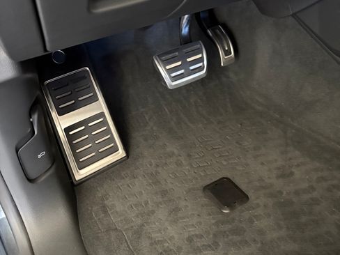 Used 2023 Audi SQ8 Prestige w/ Prestige Package image 8