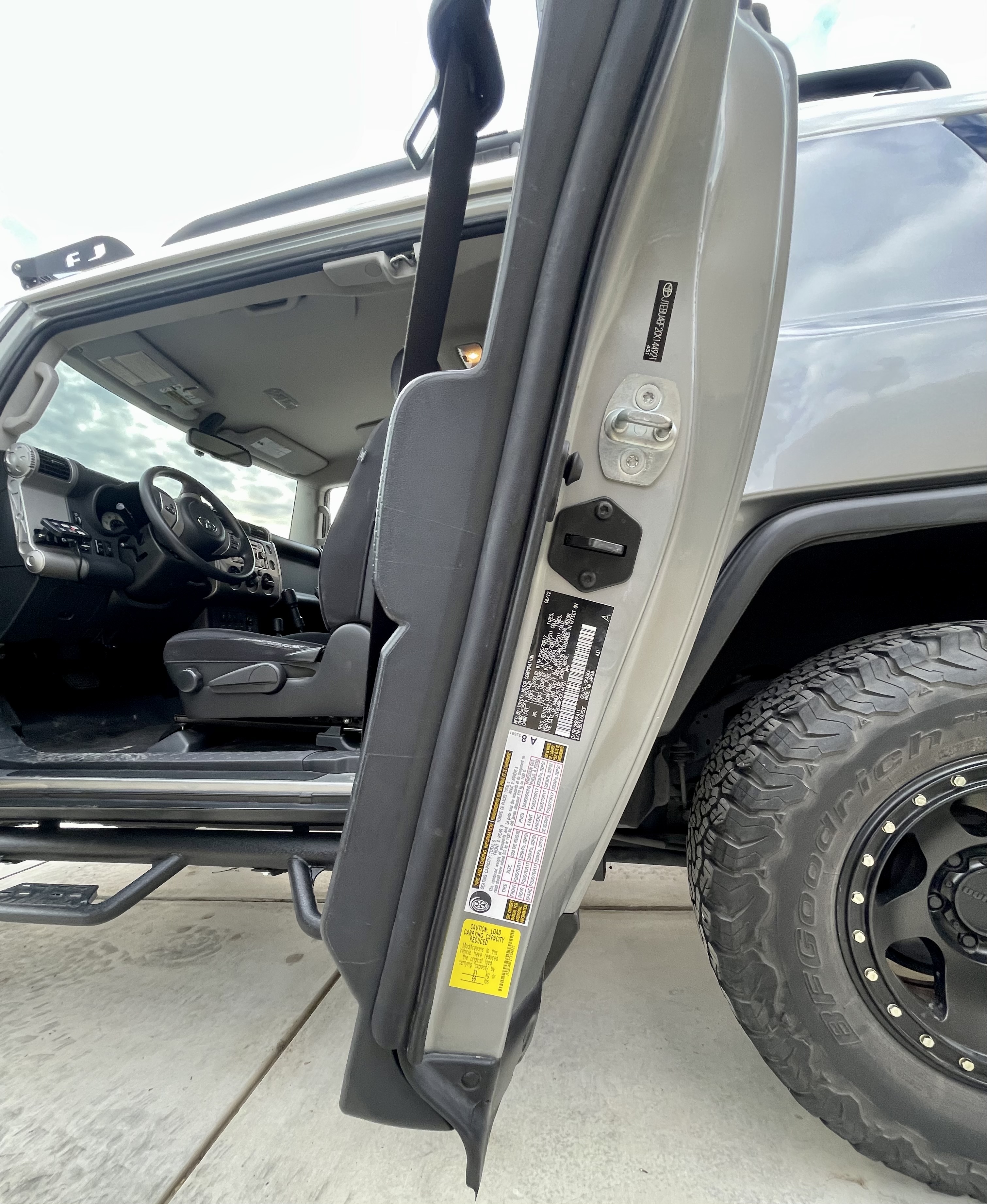 Used 2012 Toyota FJ Cruiser 4WD w/ Convenience Pkg image 25