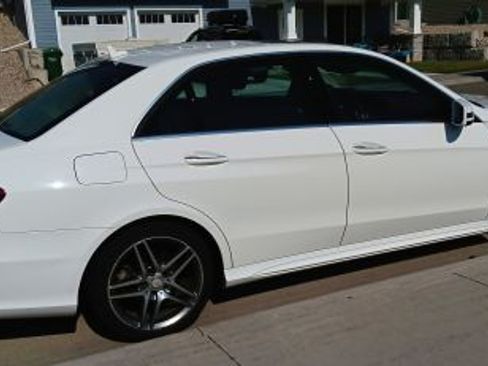 Used 2016 Mercedes-Benz E 350 4MATIC Sedan image 14