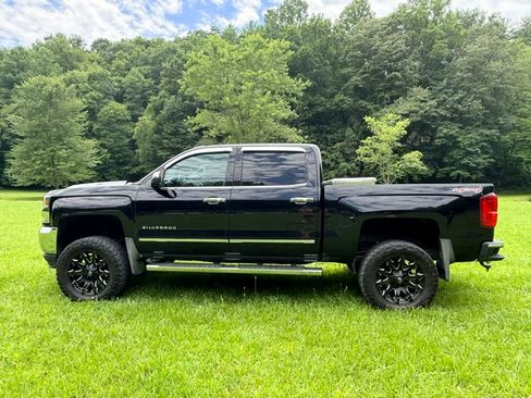 Used 2017 Chevrolet Silverado 1500 LTZ w/ LPO, Black Pack AWD/4WD image 2