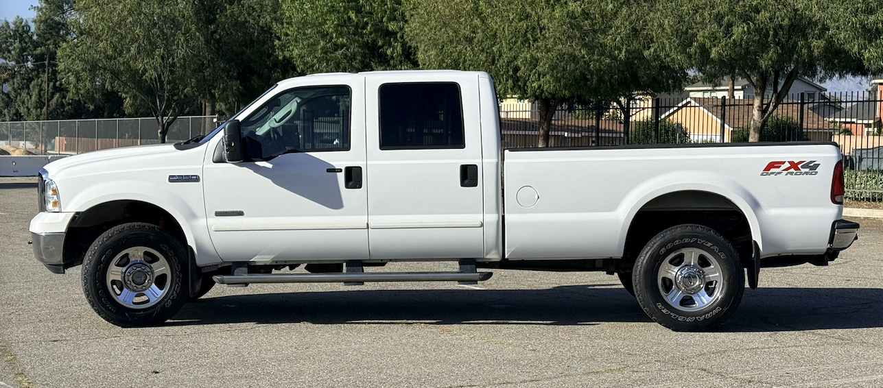 Used 2006 Ford F350 Lariat AWD/4WD image 6