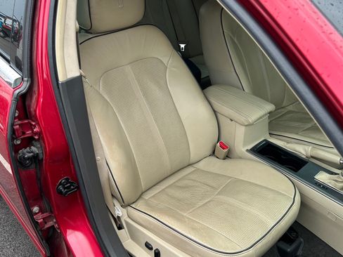 Used 2012 Lincoln MKZ FWD image 21