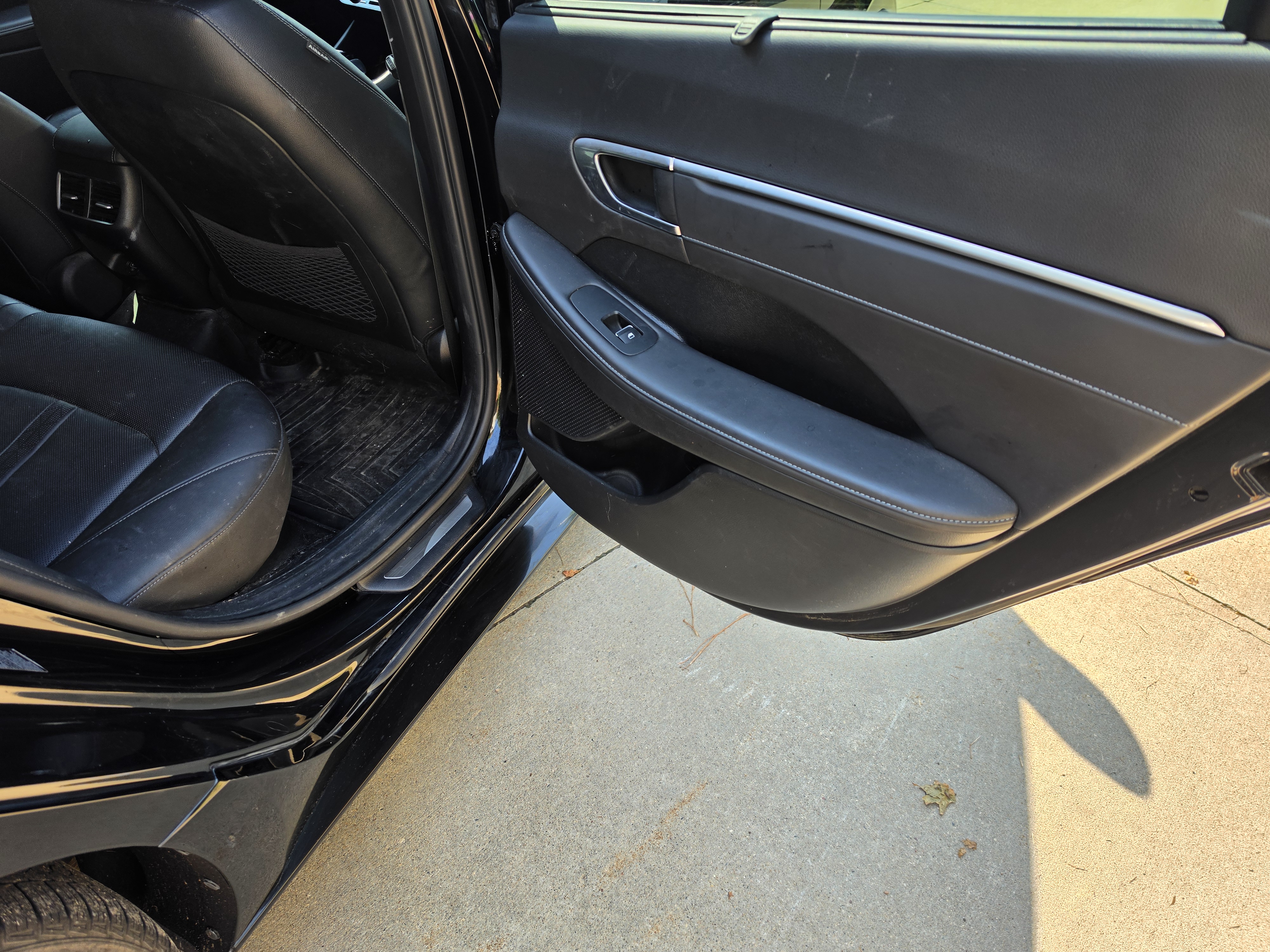 Used 2022 Hyundai Sonata Limited FWD image 13