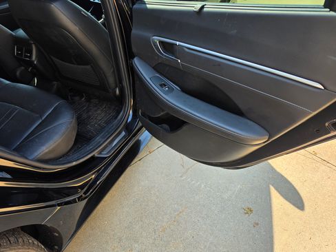 Used 2022 Hyundai Sonata Limited FWD image 13