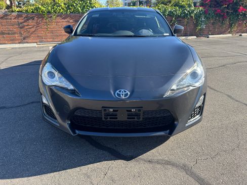 Used 2015 Scion FR-S image 8