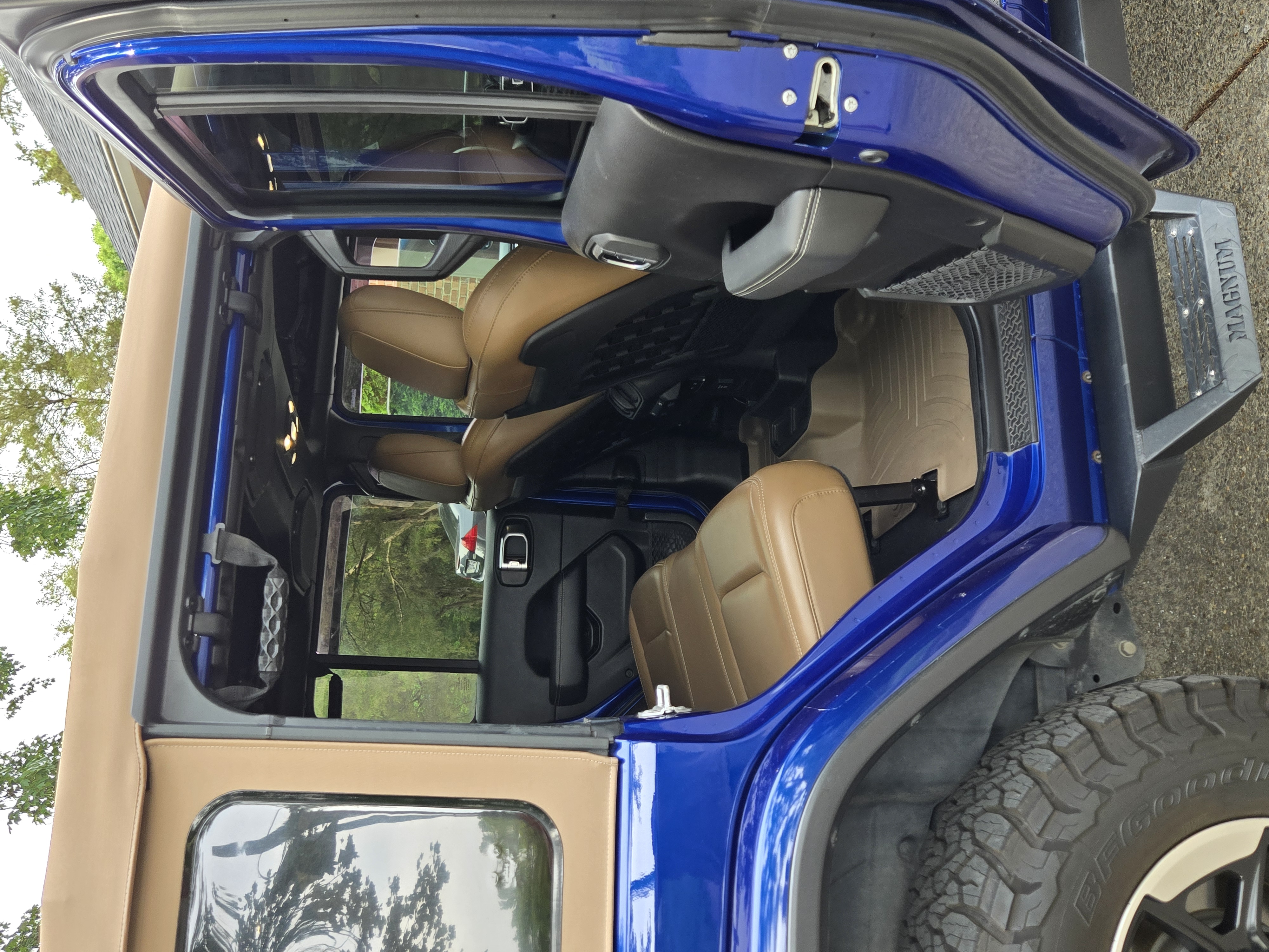 Used 2020 Jeep Wrangler Unlimited Rubicon AWD/4WD image 9